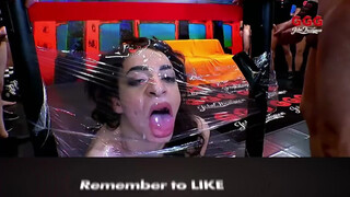 German Goo Girls - Khadisha az arab gecinyelő