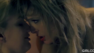 GIRLCORE - kerek seggek, ujjazás és leszbik