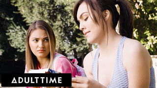 ADULT TIME - Egyetemista Freya Parker beleszeret félénk leszbikus tanítójába, Gizelle Blancóba