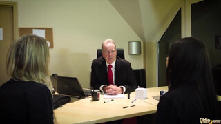 Oldje - a tárgyalásból hármas szex lesz a tinikkel