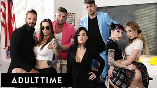 Vezetni tanulók nem bírják megállni a szenvedélyes hancúrozást az órán! - Rocky Emerson, Aiden Ashley és mások!