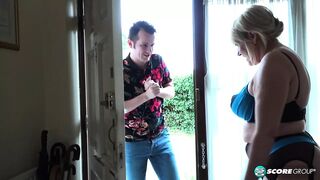 Amy Goodhead szenvedélyes éjszakája egy fiatalabb hódolóval