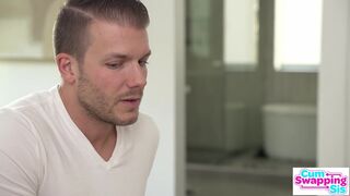 Kinky Katie Kush és a tűzforró Leana Lovings csikorgó gyönyörben telefröcskelve facialsben