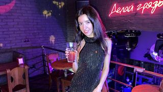 Lámpa�sz klubban kötve dugott csaj tele élvezettel