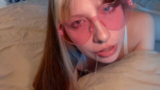 Forró házi vadulás mostoha nővérrel, punci orgazmus és visszaugrás