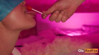 Mostoha testvérem csábító ízlelős játékkal vett rá engem