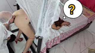 Titkos nőgyógyász izgatóan vizsgálja meg a fenekemet