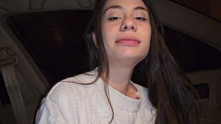 Elnyaltam a legjobb barátnőm pasijának kemény farkát az autójában