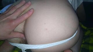 Belecsúsztam a mostohaanyám bugyijába, éreztem a szőrös nedves pináját és mohón megnyaltam