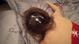 Vad anál után spriccel a hajára a forró tini csaj