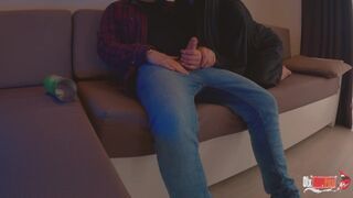 Átverve és ágyba cipelve, most várandósan spriccel