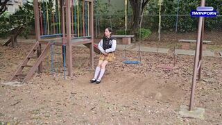 Tanárnő hazahívja fiatal tanítványát egy vad szexre