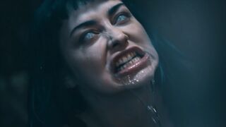 Vad Kék Hajú Punk Szépség Átváltozása - Jewelz Blu a Parasited-en Forró Numb Órával