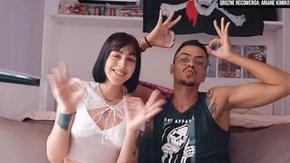 Kimiko vad castingja fiatal latin kiscsajként, ahol a teste minden zugát alaposan megizgatják
